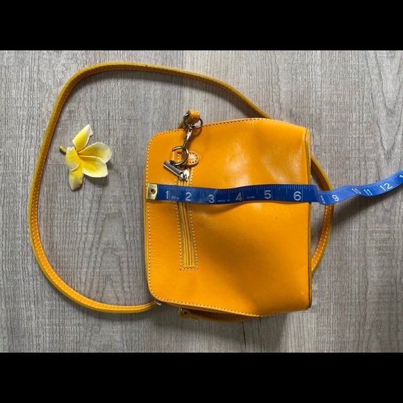 Vera Pelle yellow mini crossbody shoulder bag - Picture 9 of 12